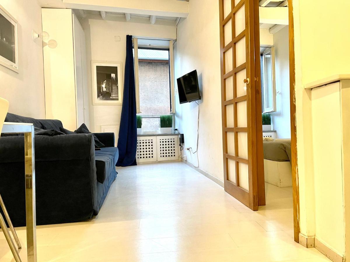 Colosseo 13 Boutique Apartment Roma Esterno foto